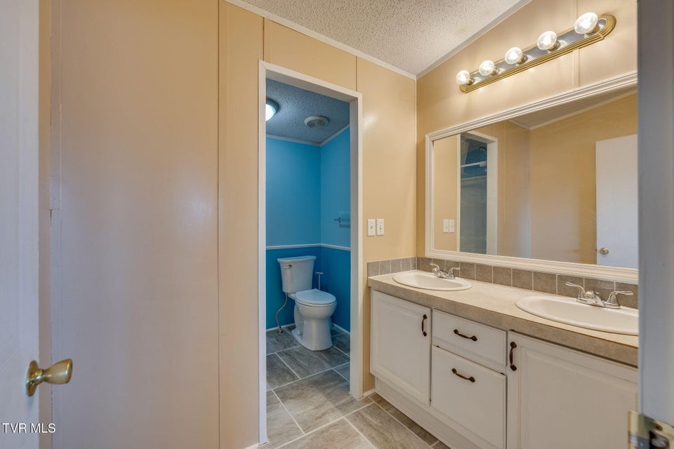 Photo #22: 205 Banner Street