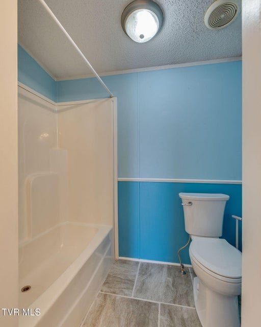 Photo #23: 205 Banner Street