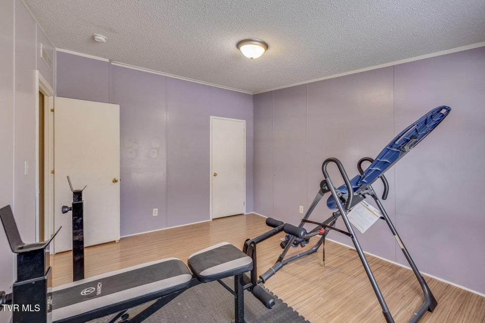 Photo #25: 205 Banner Street