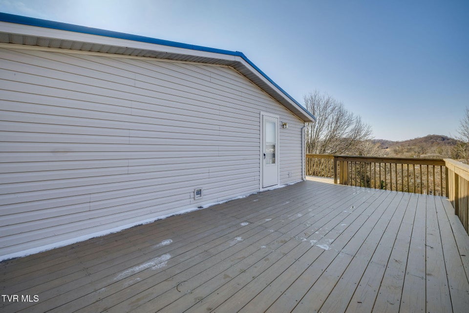 Photo #27: 205 Banner Street