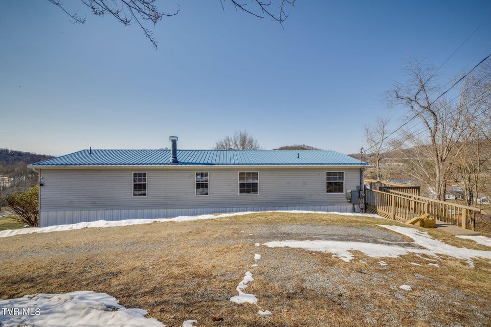 Photo #28: 205 Banner Street