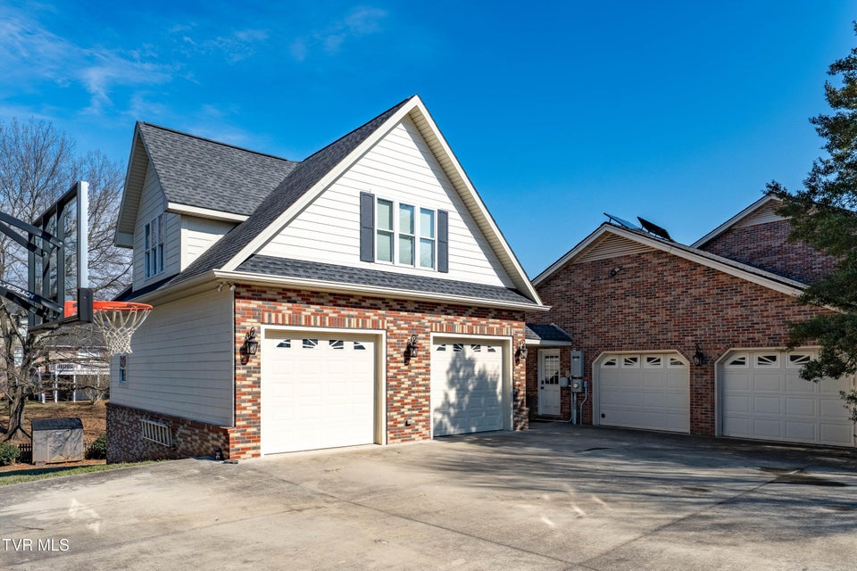 Photo #11: 3310 Berkshire Circle