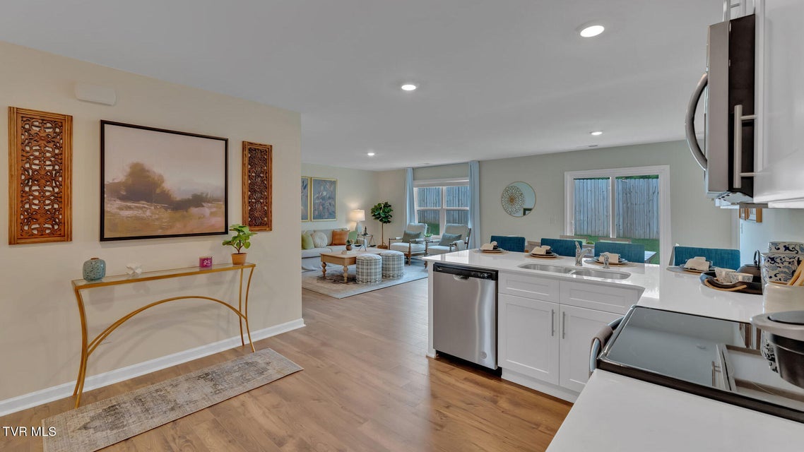 Photo #4: 139 Mint Court 