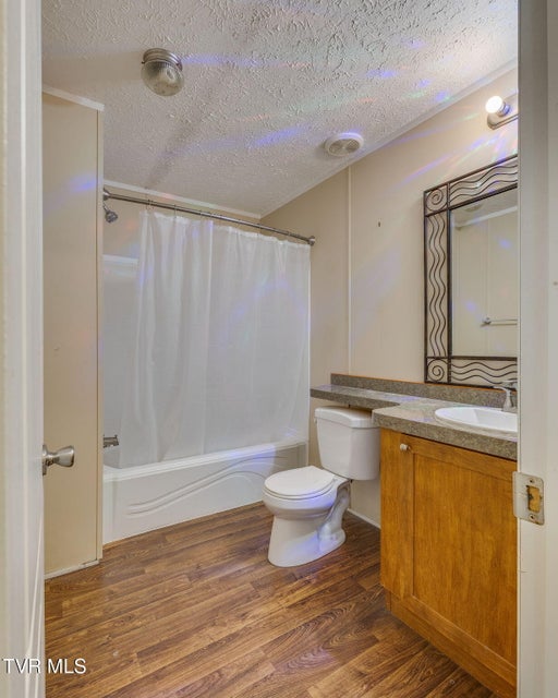 Photo #19: 112 Dahlia Street