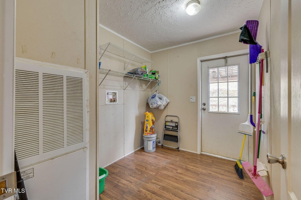 Photo #22: 112 Dahlia Street