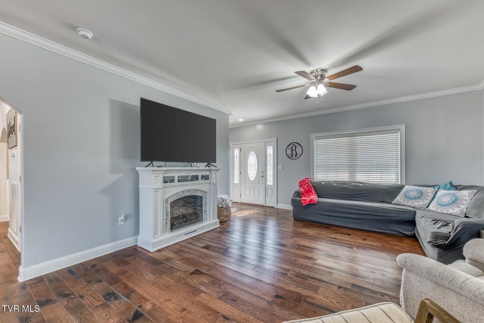 Photo #4: 228 Country Meadows Circle