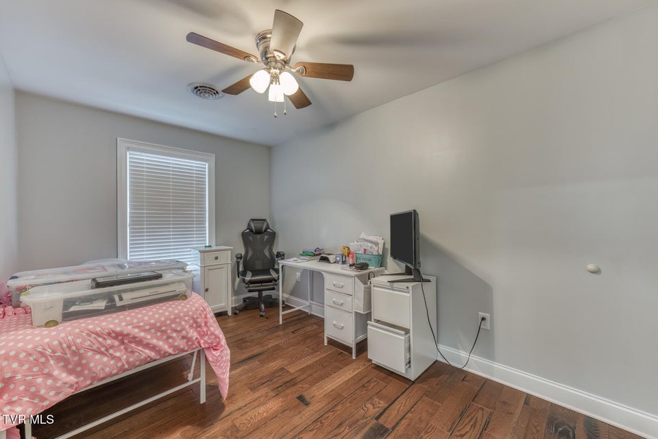 Photo #31: 228 Country Meadows Circle