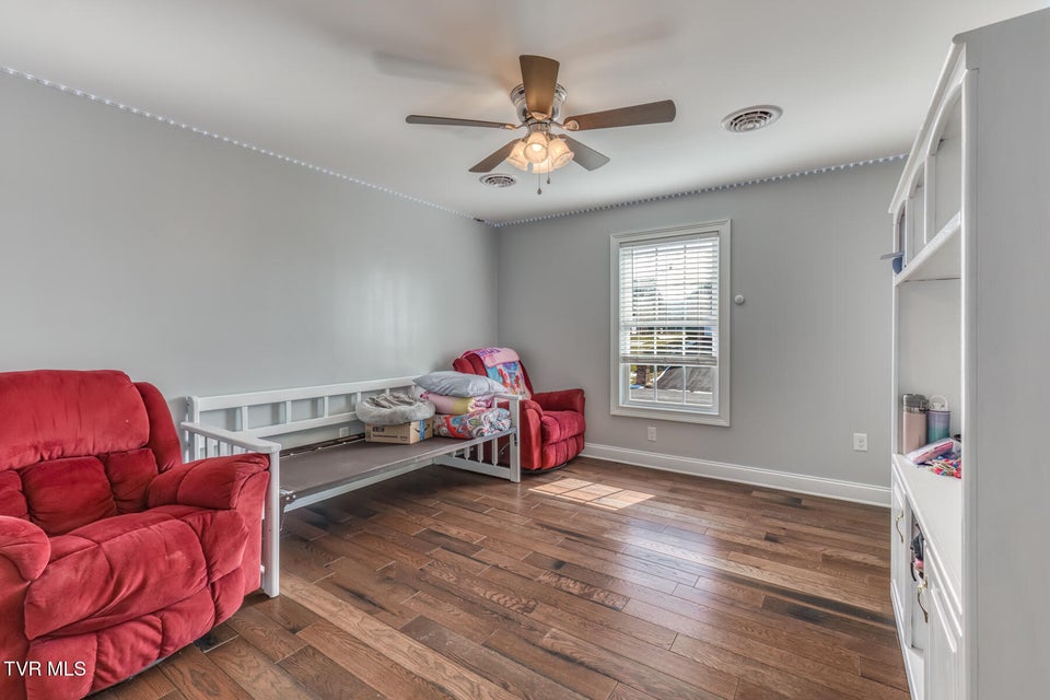 Photo #33: 228 Country Meadows Circle