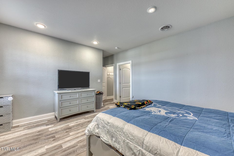 Photo #43: 228 Country Meadows Circle