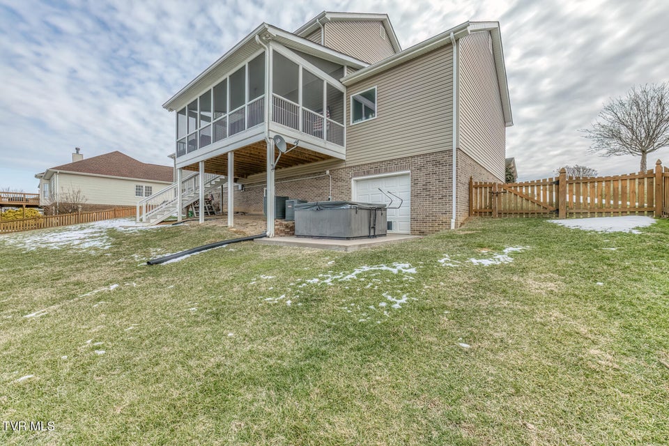 Photo #57: 228 Country Meadows Circle