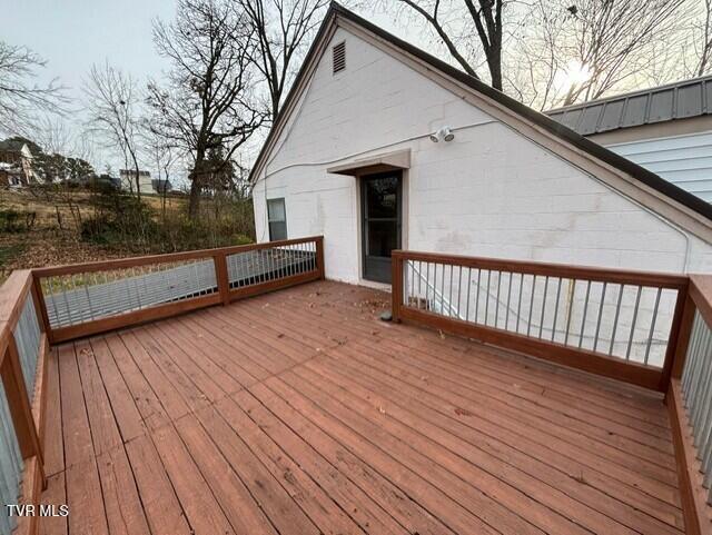 Photo #17: 507 Franklin Street