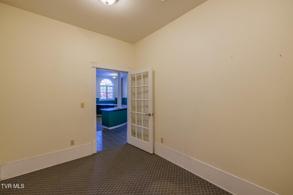 Photo #8: 218 & 216 Gay St 