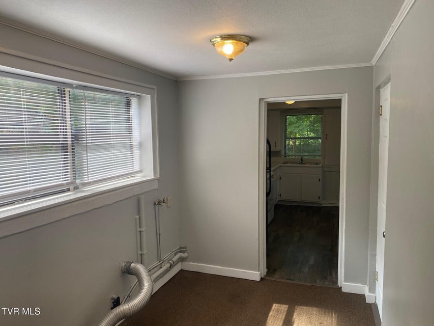 Photo #22: 507 Franklin Street