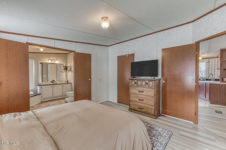 Photo #8: 500 Pear Tree Lane