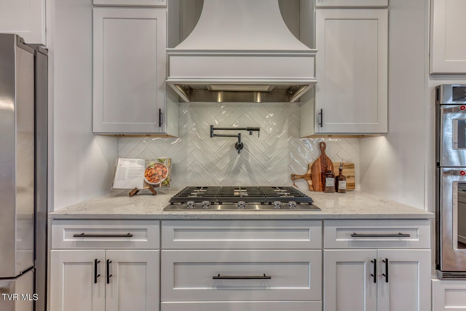 Photo #16: 3 Sweet Pea Terrace