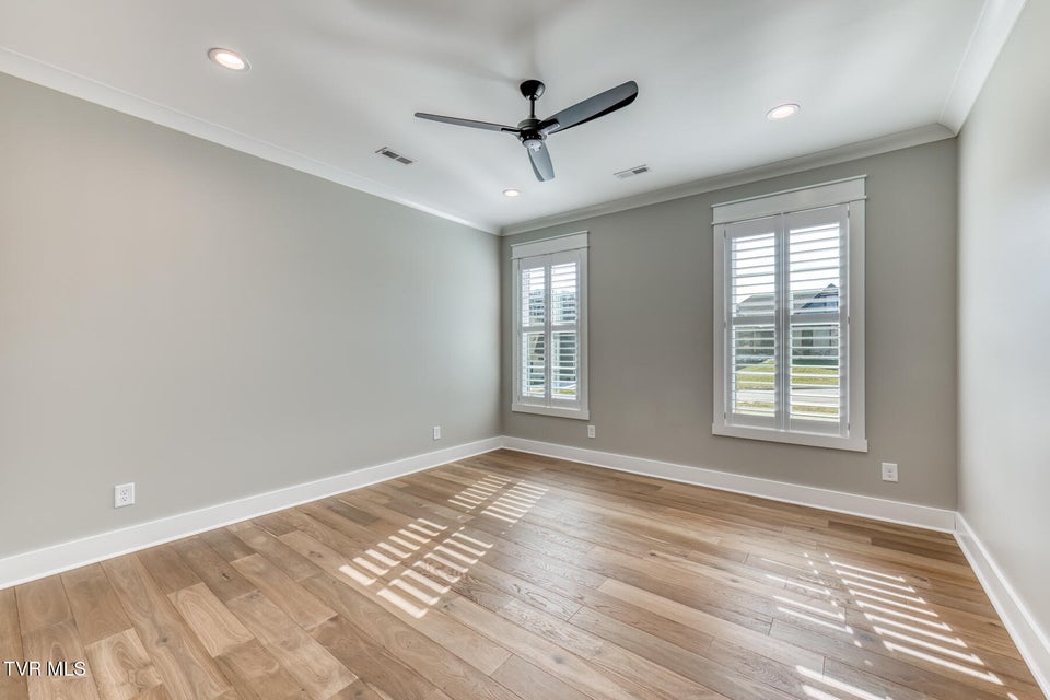 Photo #43: 3 Sweet Pea Terrace