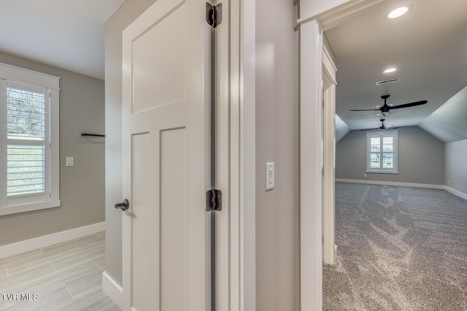 Photo #47: 3 Sweet Pea Terrace