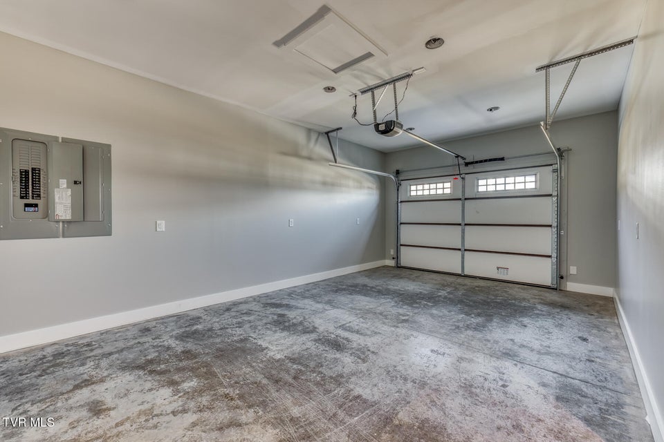 Photo #55: 3 Sweet Pea Terrace