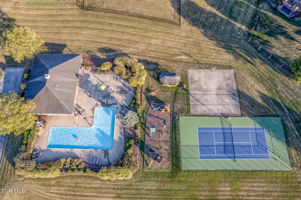 Photo #65: 3 Sweet Pea Terrace