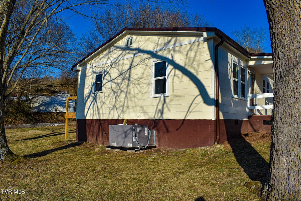 Photo #17: 504 Clay Street