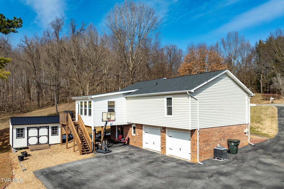 Photo #38: 125 Rosebud Lane