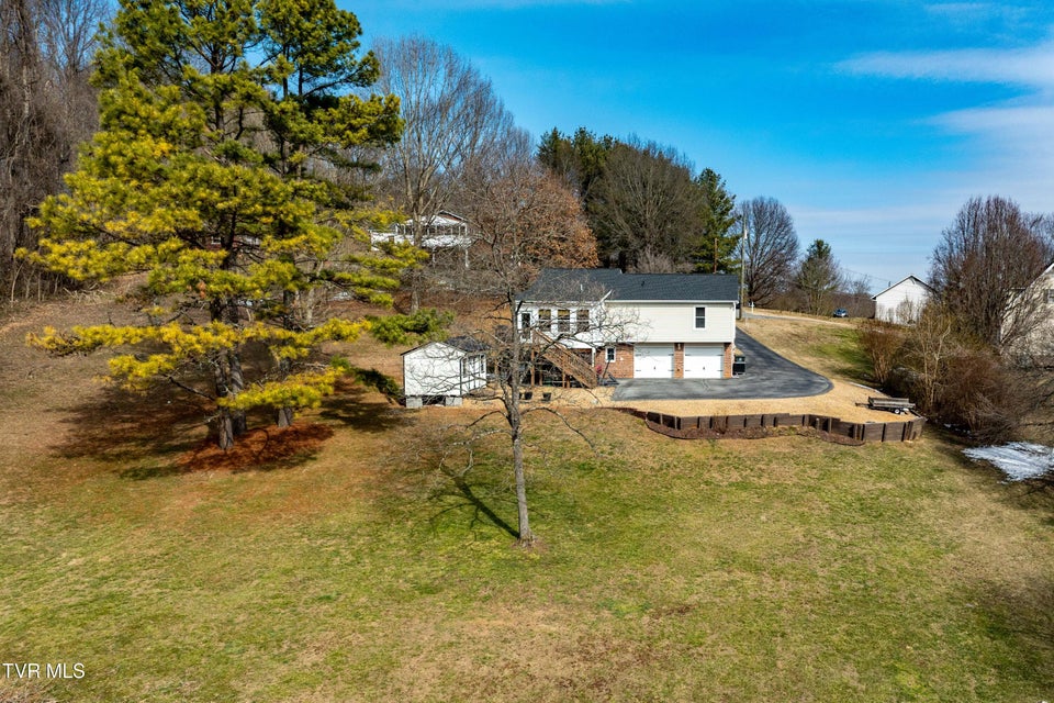 Photo #43: 125 Rosebud Lane