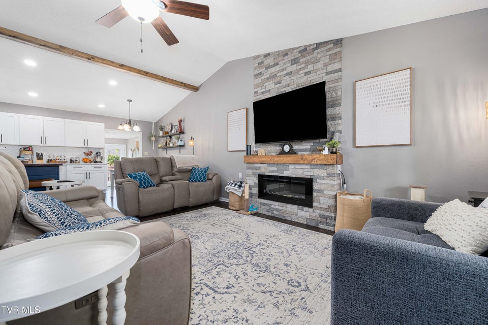 Photo #10: 125 Rosebud Lane