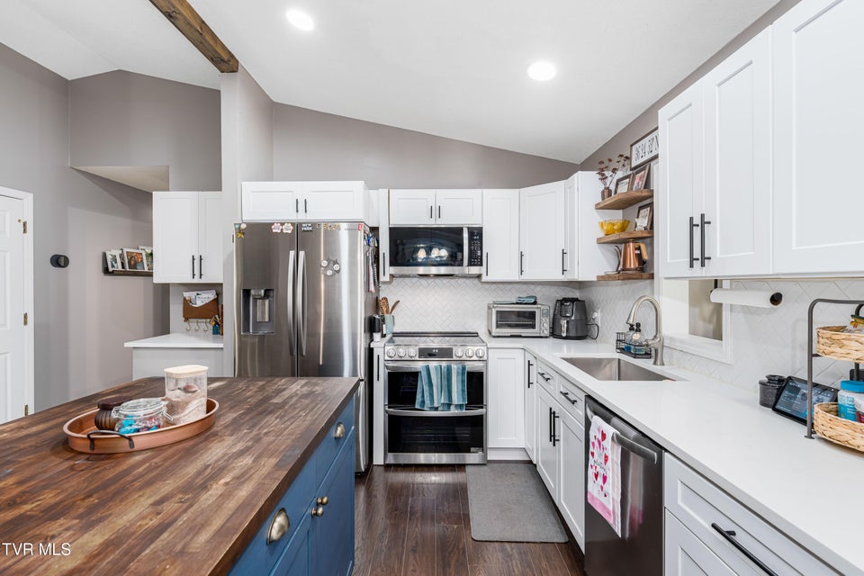 Photo #17: 125 Rosebud Lane