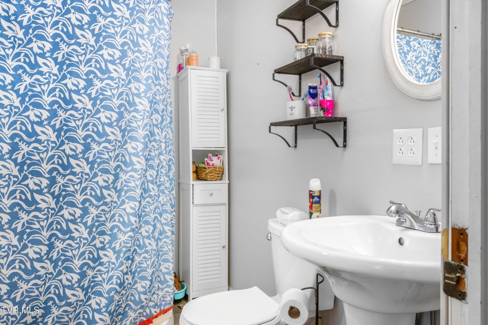 Photo #8: 9086 Middle Wallens Creek Road