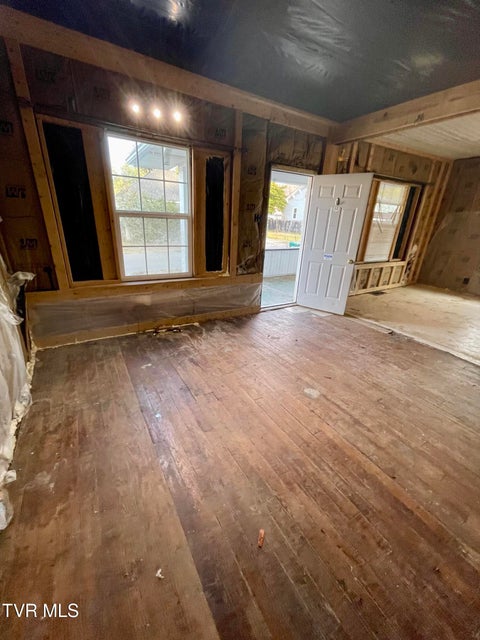 Photo #8: 416 Opekiska Street