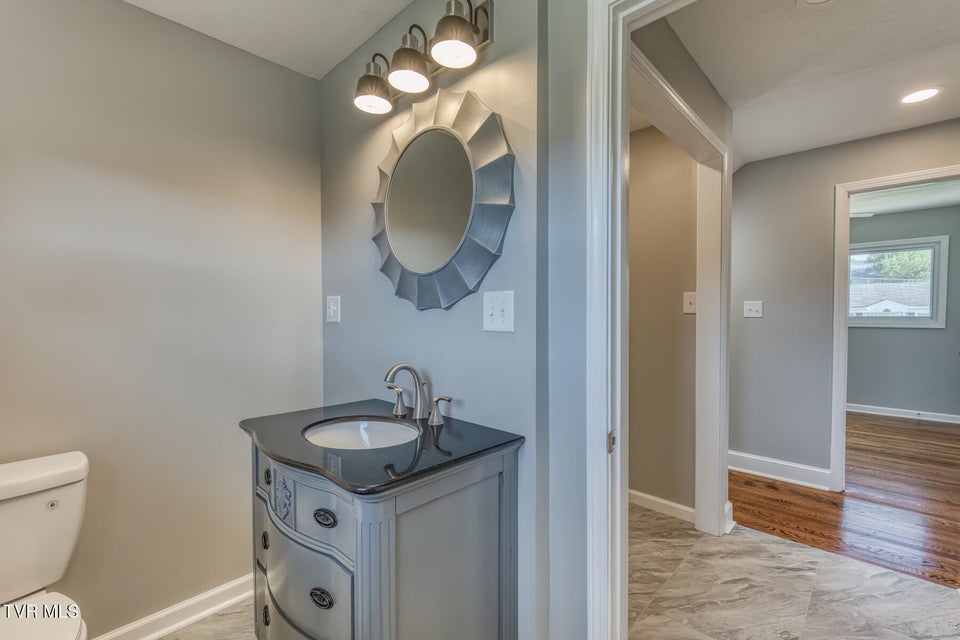 Photo #17: 1216 Norway Street