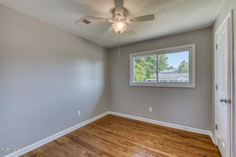 Photo #18: 1216 Norway Street