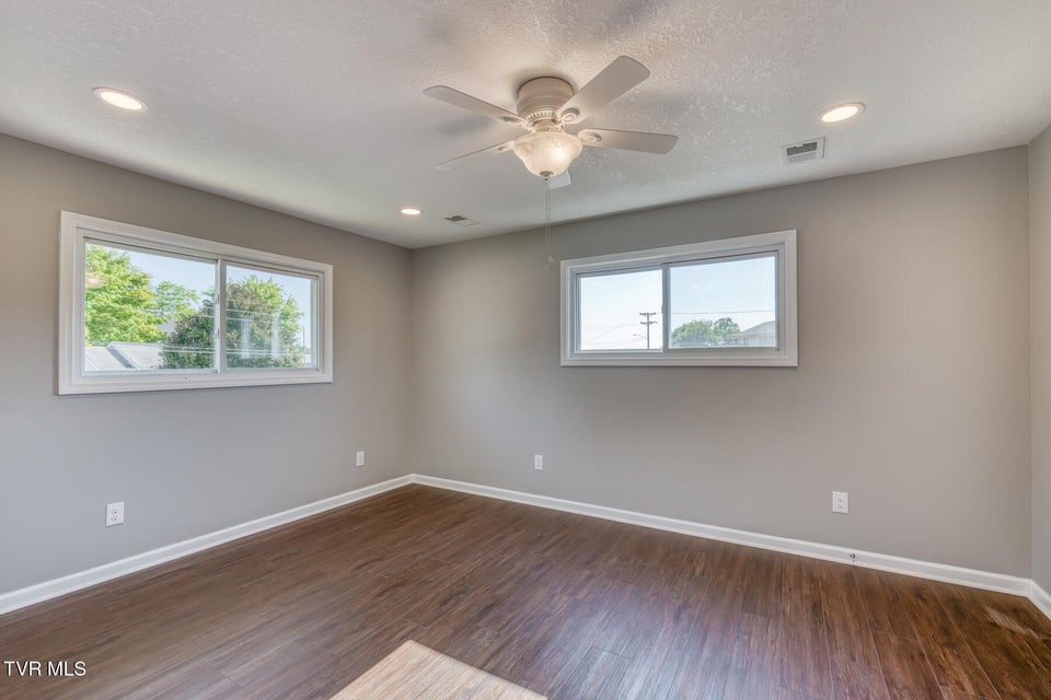 Photo #24: 1216 Norway Street