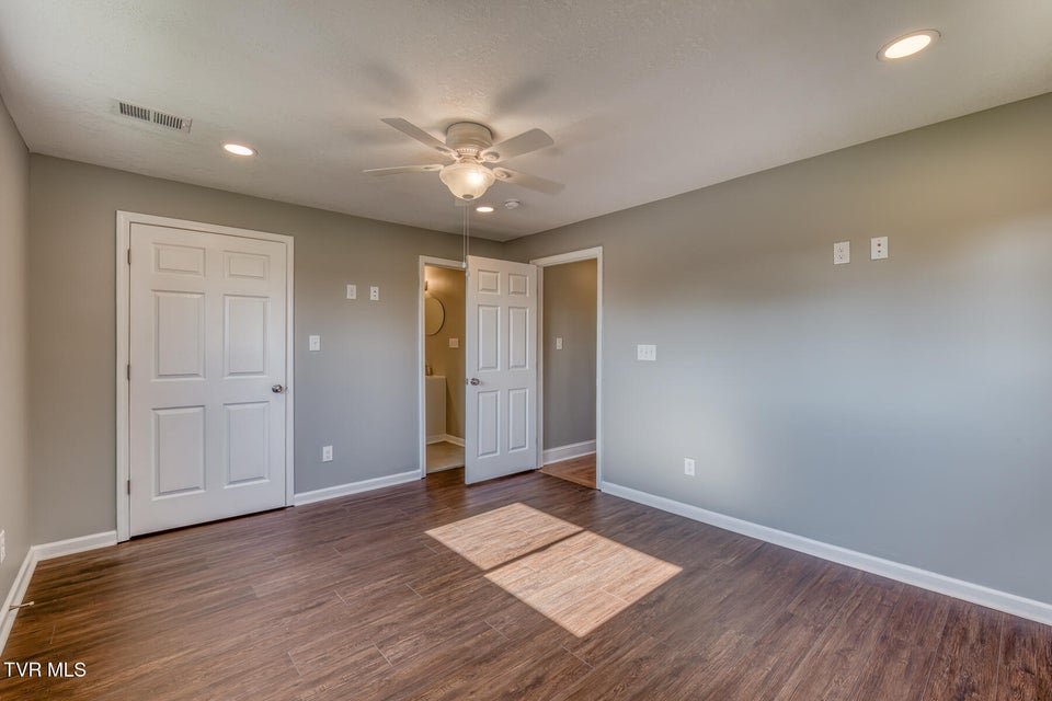 Photo #25: 1216 Norway Street