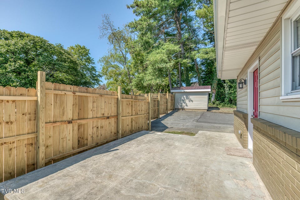 Photo #45: 1216 Norway Street