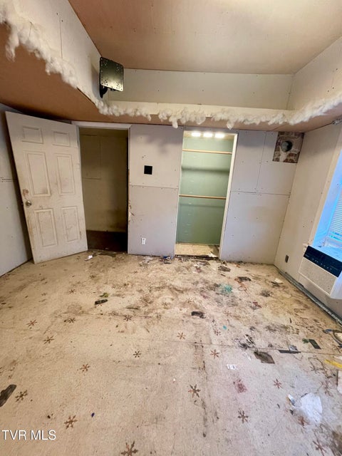 Photo #18: 416 Opekiska Street