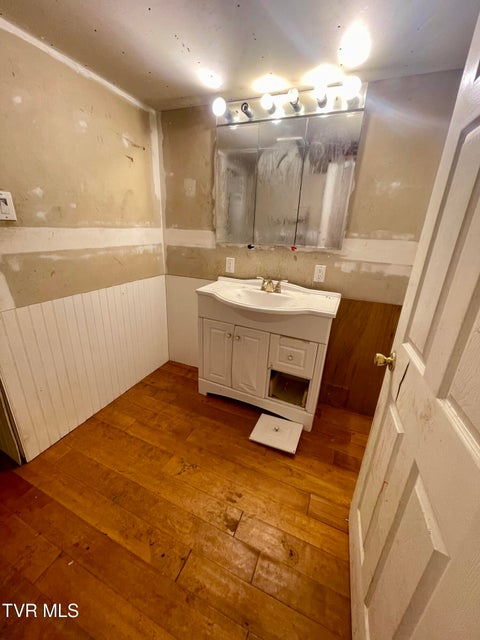 Photo #19: 416 Opekiska Street