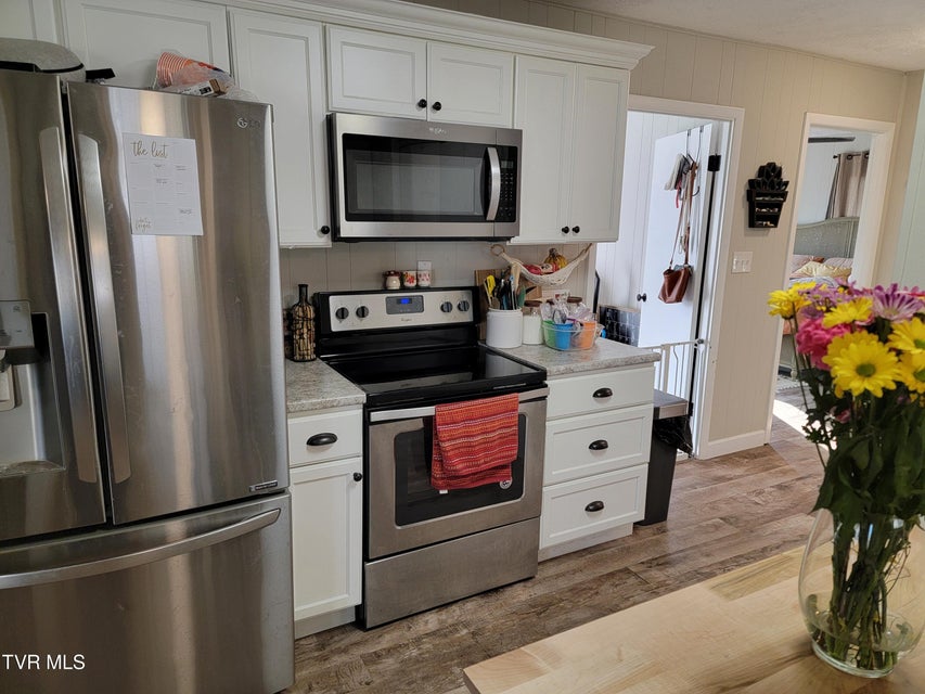 Photo #7: 346 Panther Creek Road