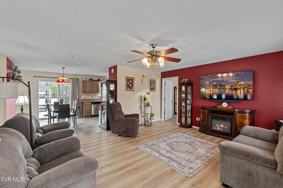 Photo #5: 116 Maple Crest