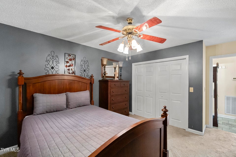 Photo #17: 116 Maple Crest