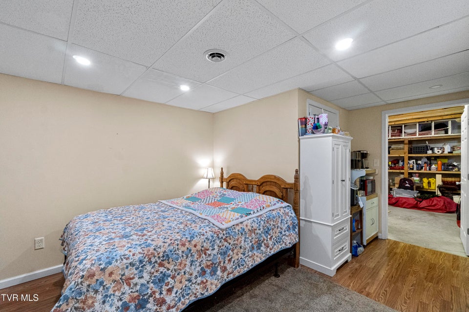 Photo #32: 116 Maple Crest