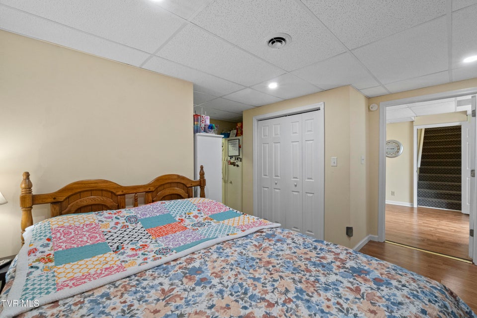 Photo #33: 116 Maple Crest