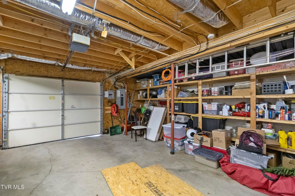 Photo #36: 116 Maple Crest