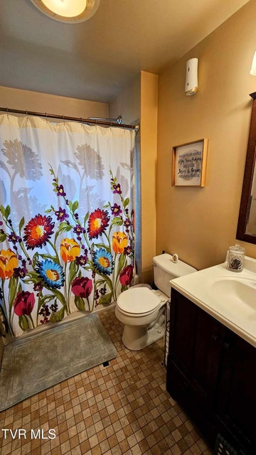 Photo #14: 116 Barker Avenue