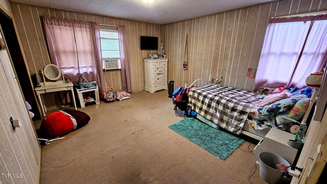 Photo #17: 116 Barker Avenue