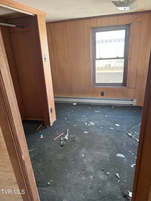 Photo #6: 906 Poplar Street