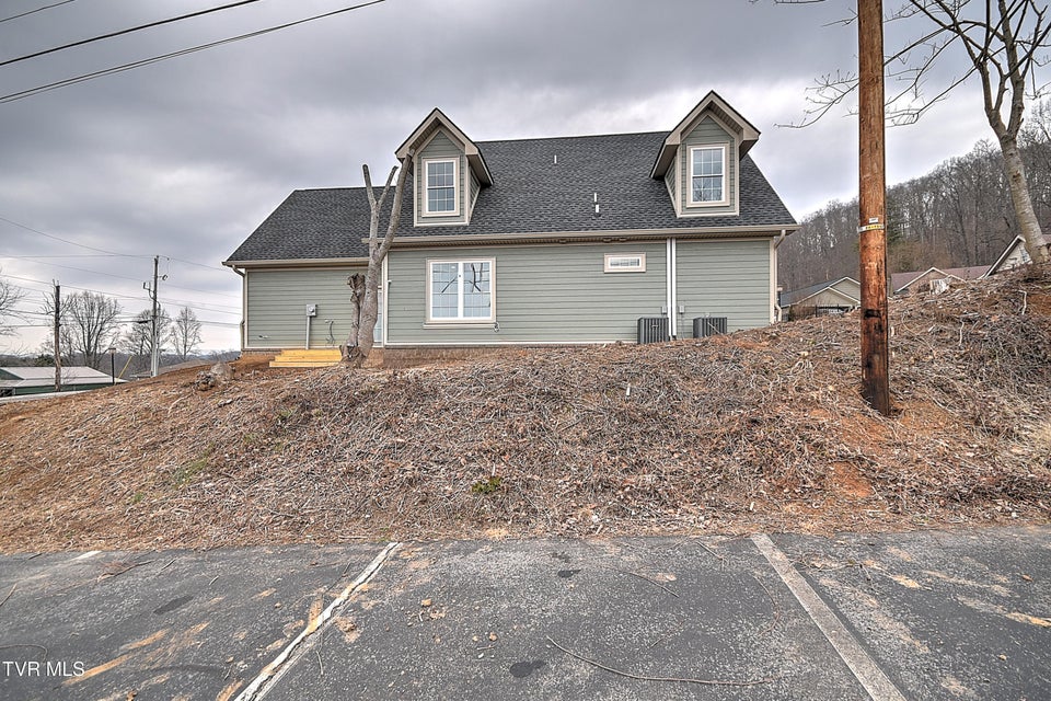 Photo #36: 505 Hickory Tree Pvt Drive