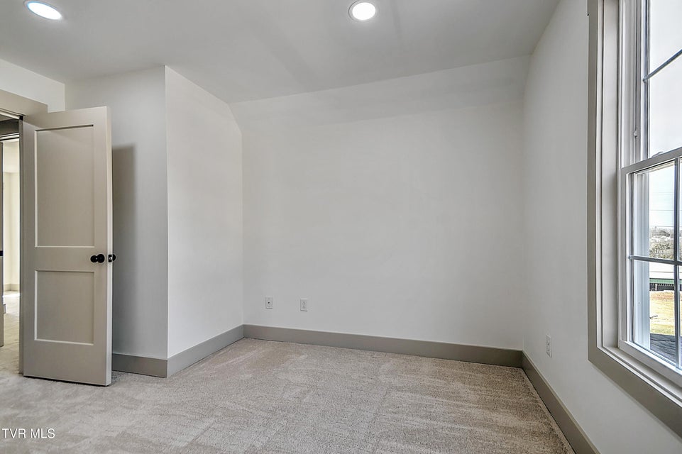 Photo #27: 505 Hickory Tree Pvt Drive