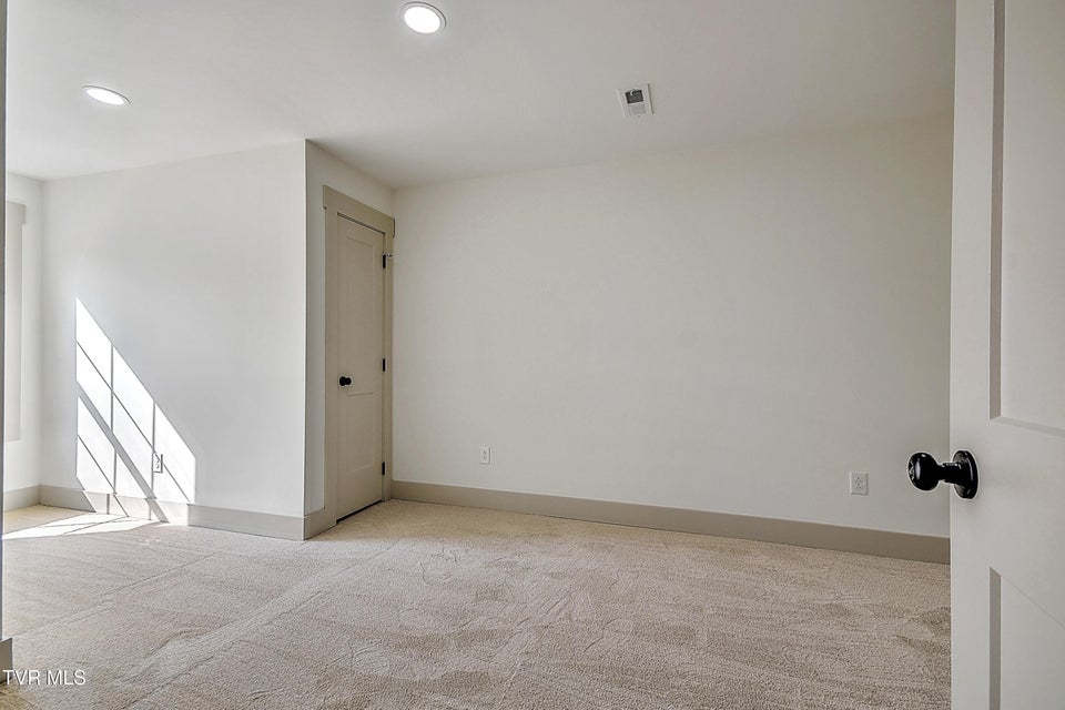 Photo #30: 505 Hickory Tree Pvt Drive