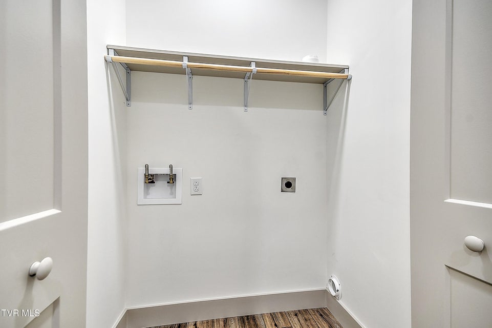 Photo #20: 505 Hickory Tree Pvt Drive